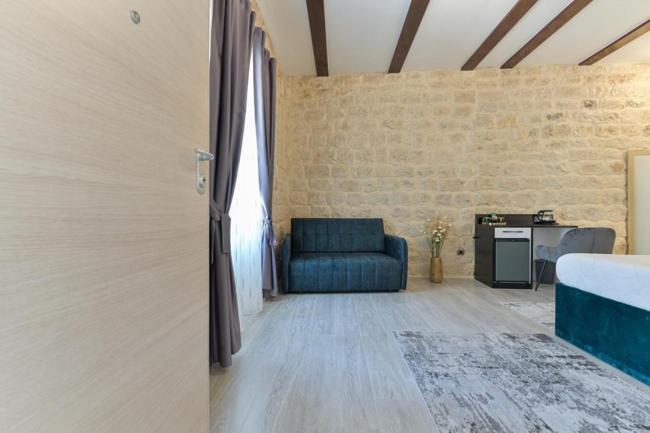 Boutique Rooms Kaleta Trogir Extérieur photo