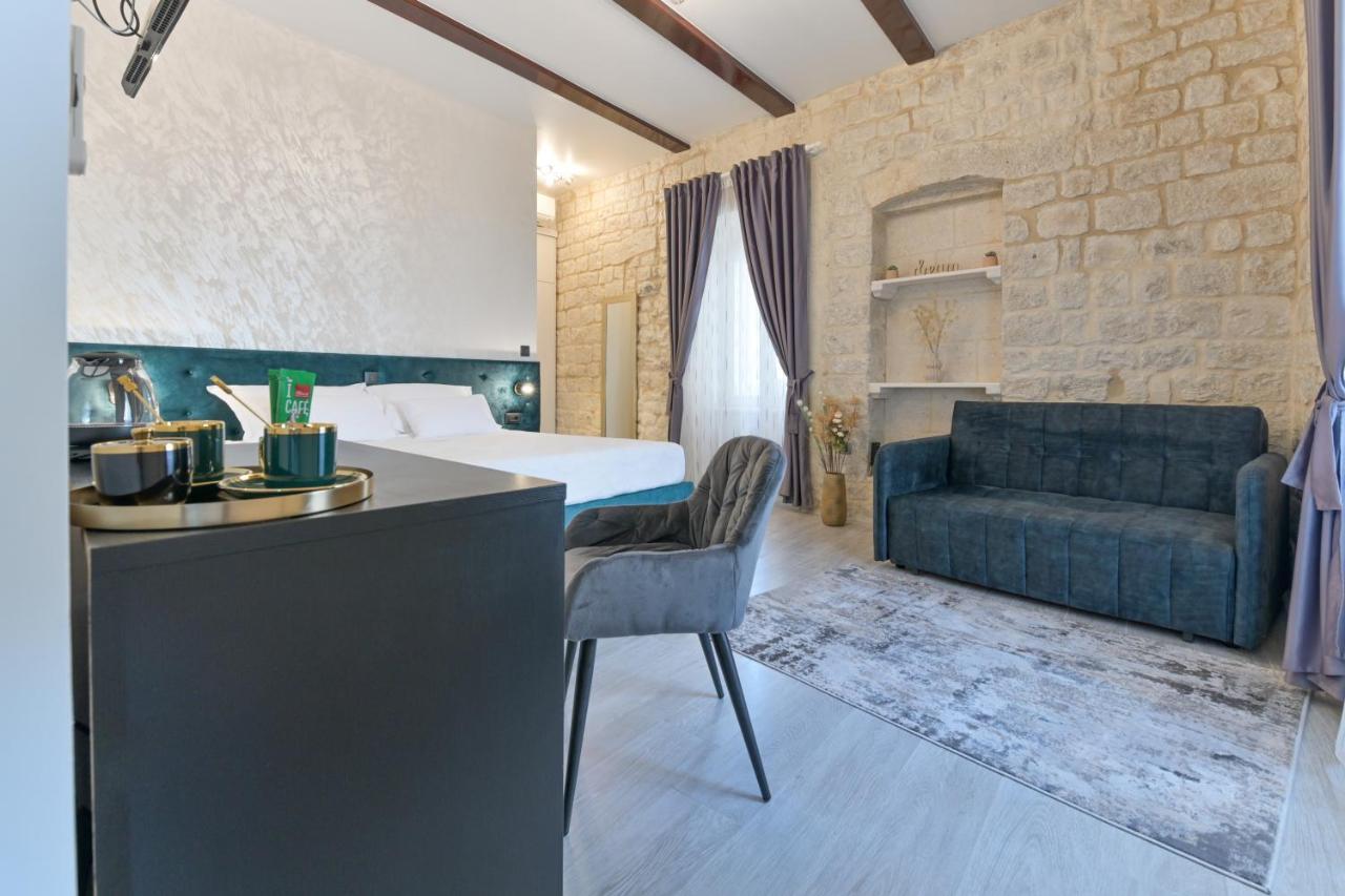 Boutique Rooms Kaleta Trogir Extérieur photo